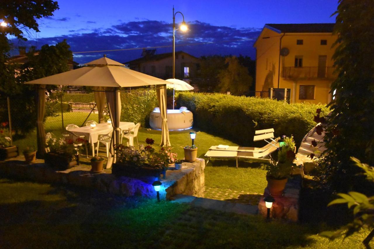 Bed and Breakfast Al Vecchio Glicine Gábria Exterior foto
