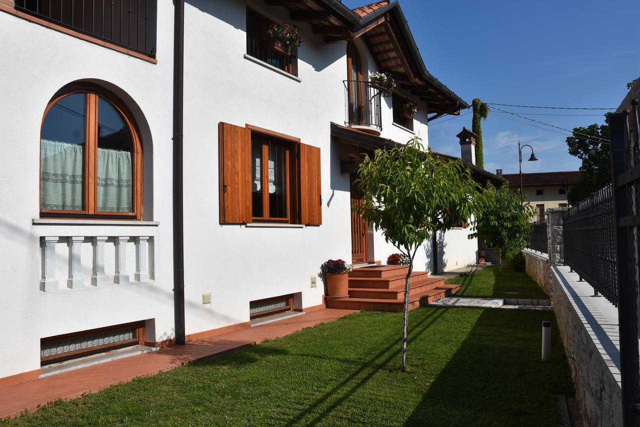 Bed and Breakfast Al Vecchio Glicine Gábria Exterior foto
